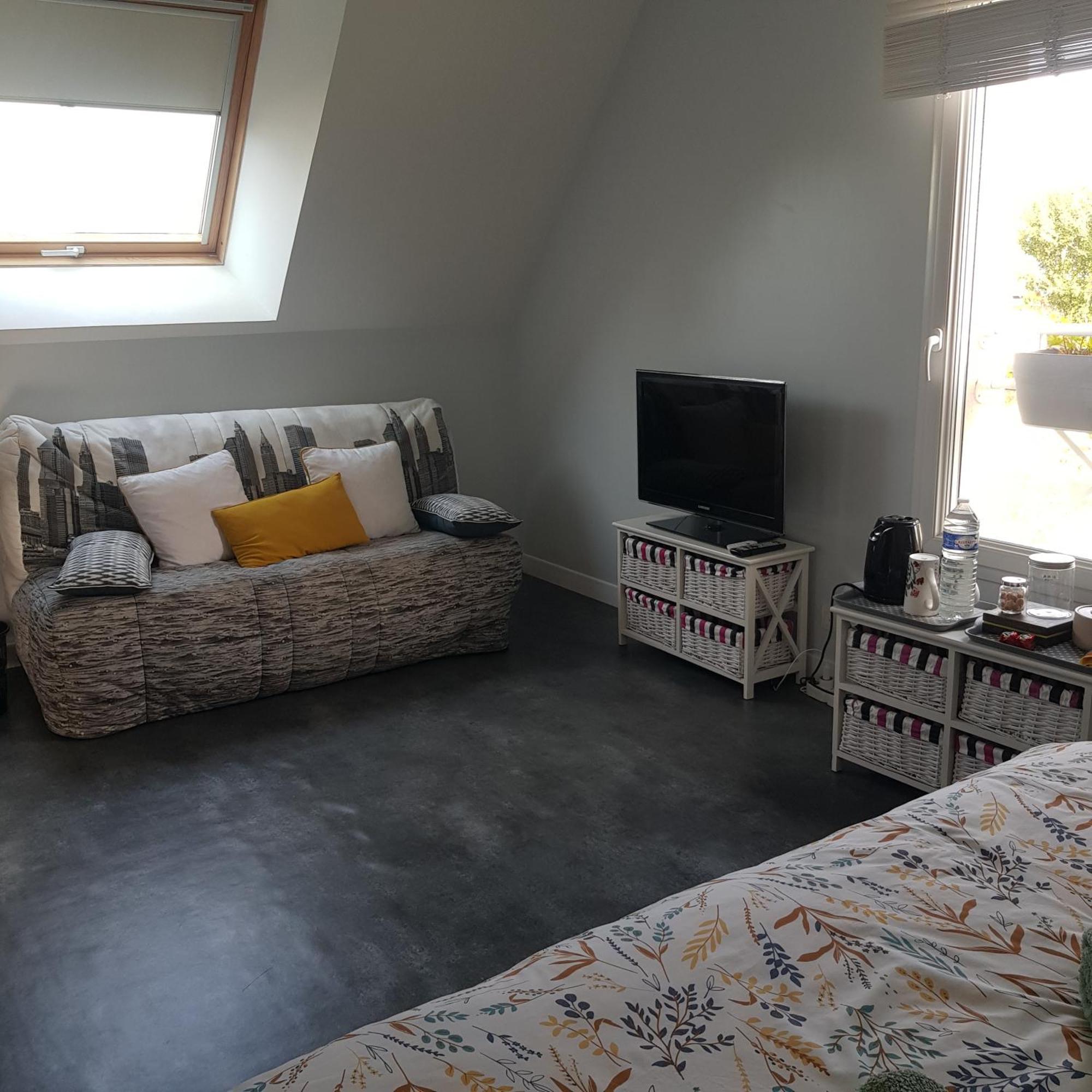 Grande Chambre Entre Caen Et La Mer Chambre Terrasse Jardin Et Piscine Mathieu Bagian luar foto